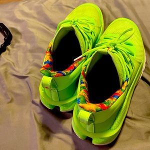I’ve never worn them outside there almost brand new no box tho